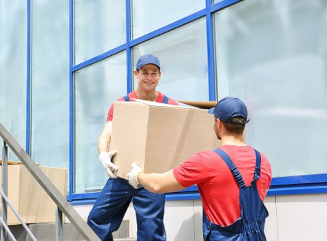 Professional packing and unpacking services in Putney for a smooth home move