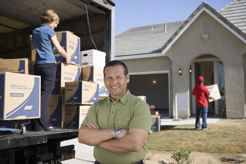Packing and choosing the right Putney storage unit
