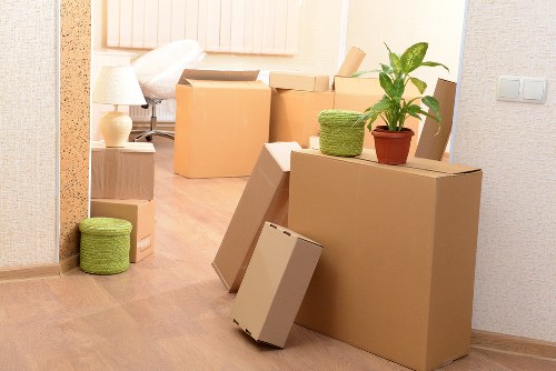 Apartment moving logistics in Putney with building access and lift planning